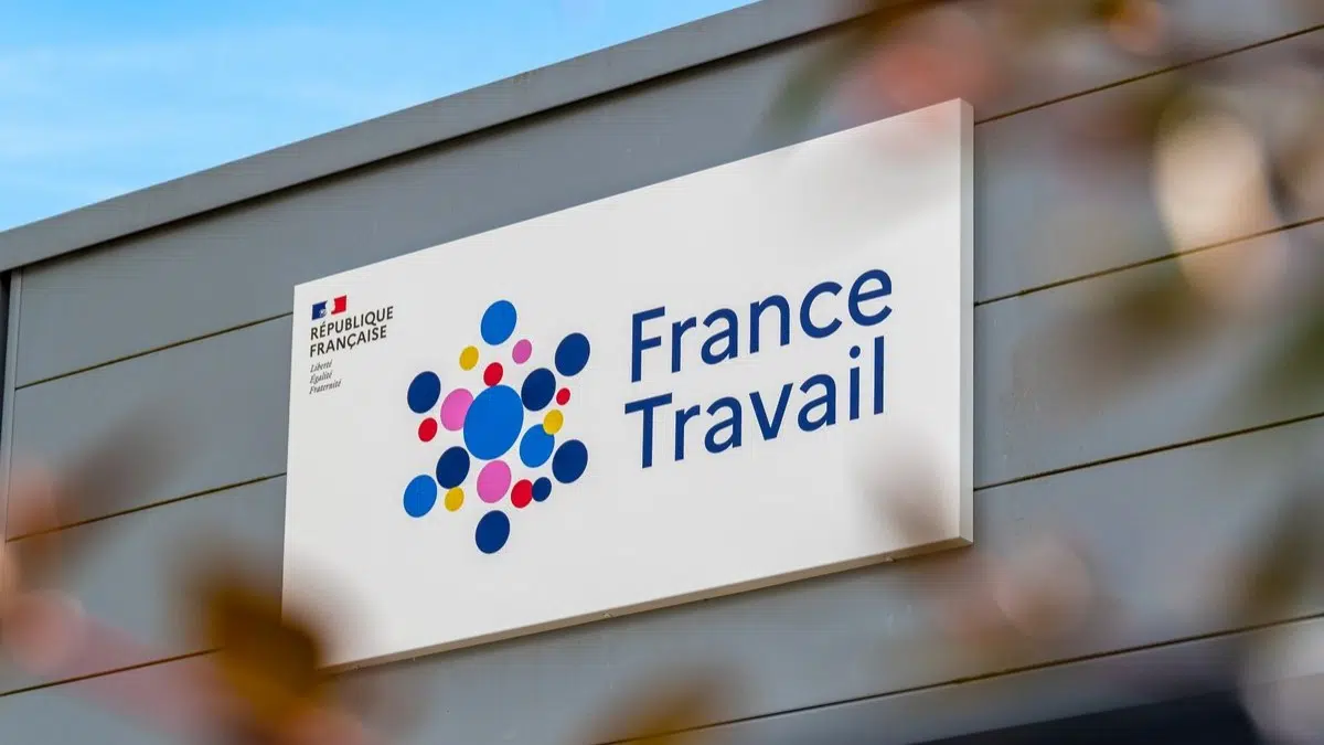 panneau france travail.jpg
